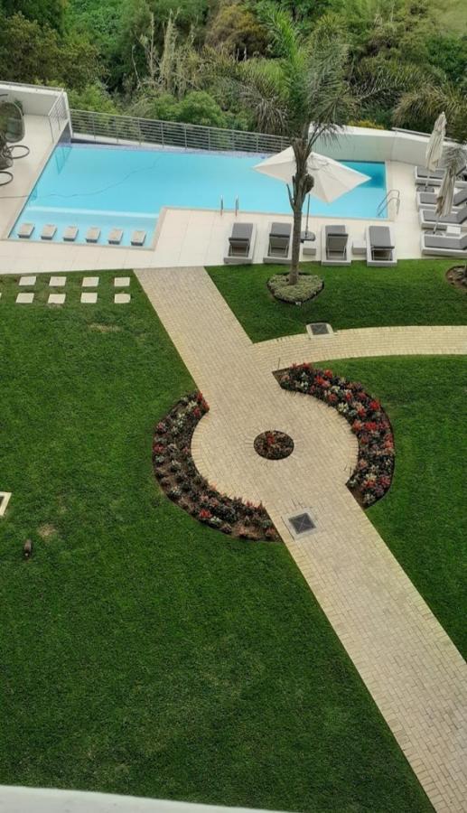 The Regency Hotel Apartment Претория Екстериор снимка